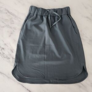 Lululemon Athletica‎ On The Fly Skirt size 2